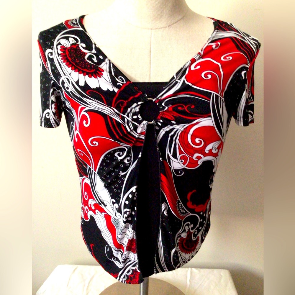 Carducci woman’s blouse. Size large.